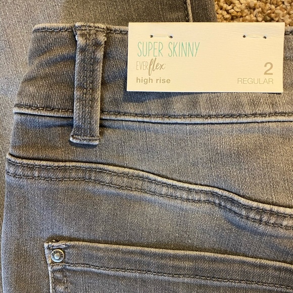 Maurices Gray High Rise Stretch Skinny Jeans - Picture 5 of 8